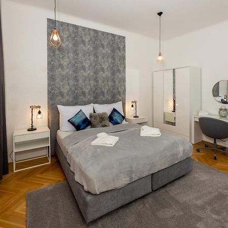 Delightful 1 Bedroom Near Schoenbrunn And Westbahnhof With Big Porch Viyana Dış mekan fotoğraf