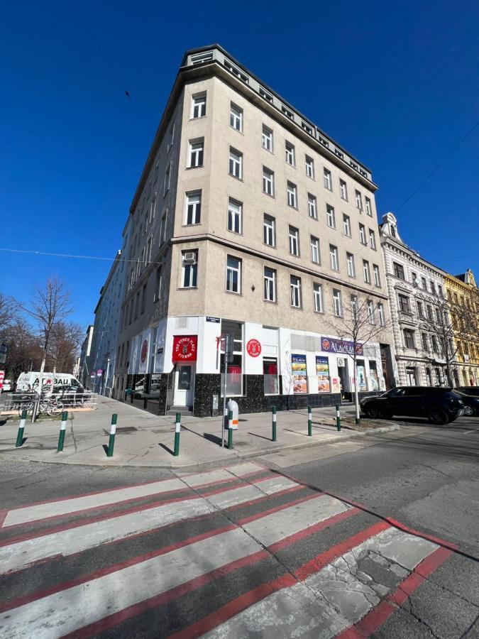 Delightful 1 Bedroom Near Schoenbrunn And Westbahnhof With Big Porch Viyana Dış mekan fotoğraf